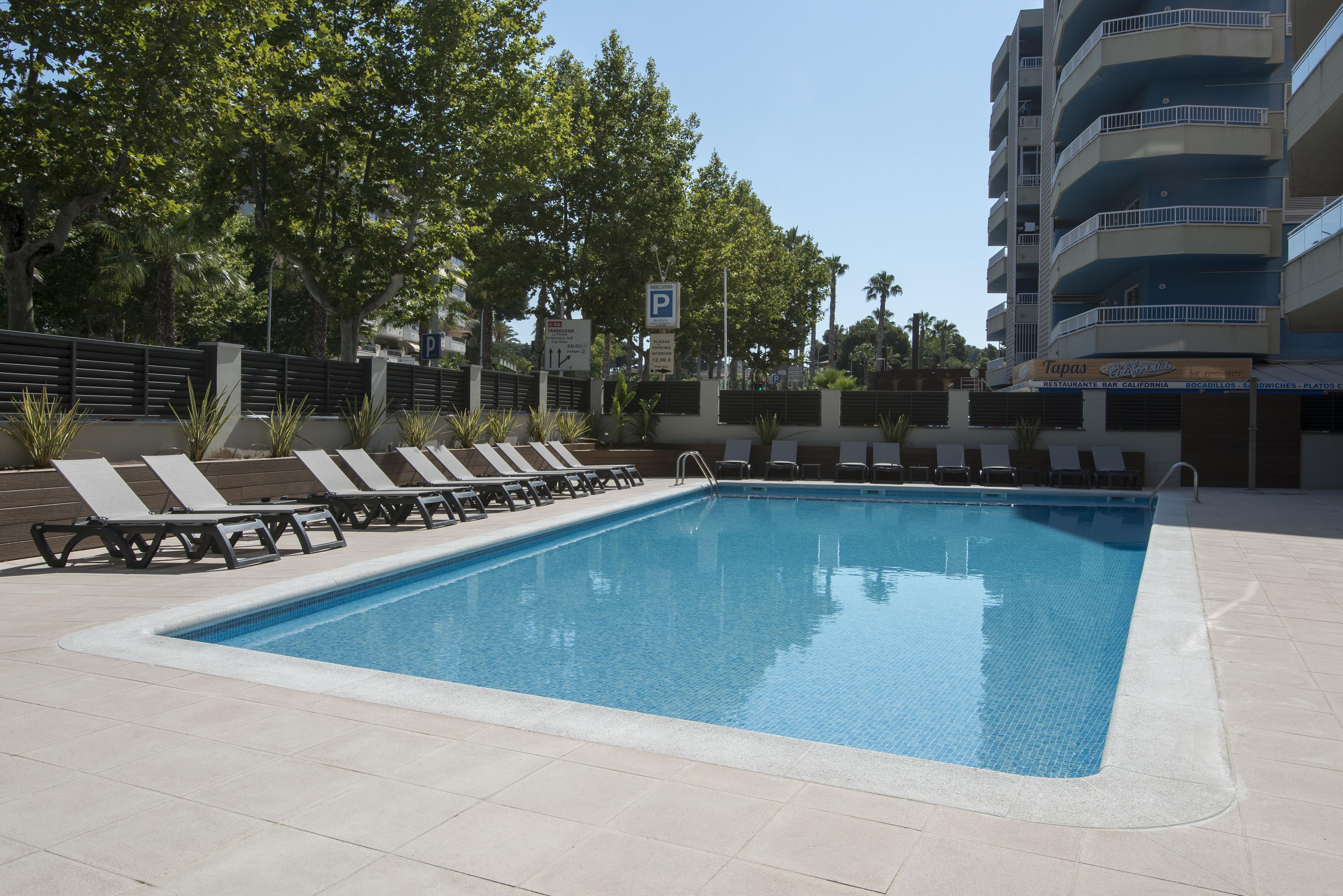California Apartments Salou Bagian luar foto