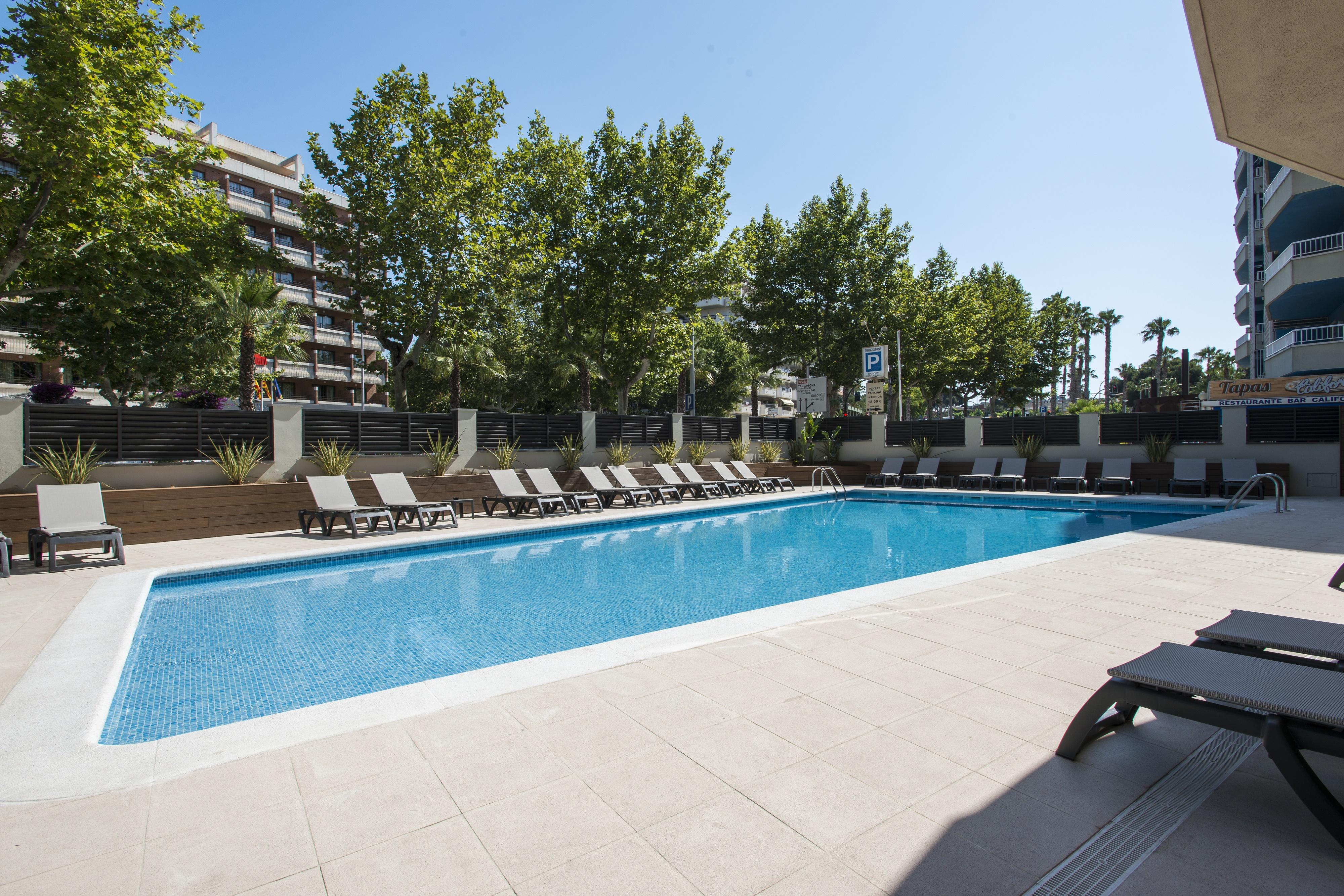 California Apartments Salou Bagian luar foto